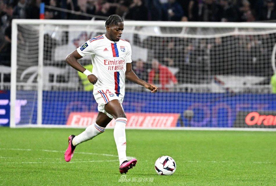 期转战英超 期转战英超