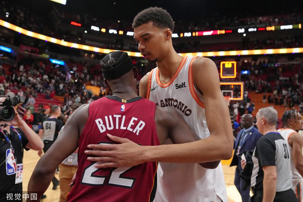 了全球观众 了全球观众