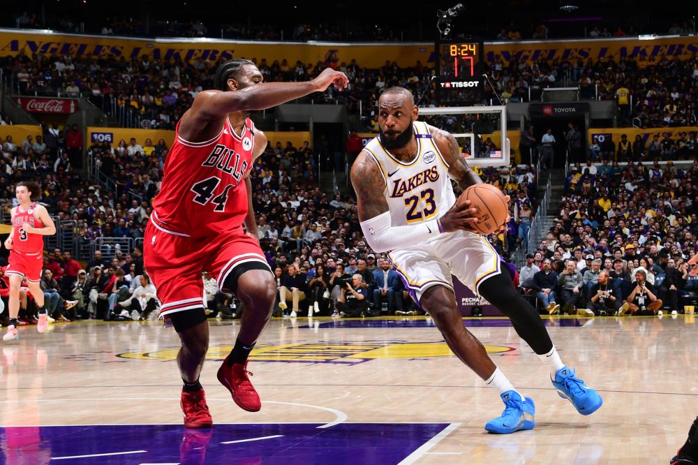 了内线防守 了内线防守