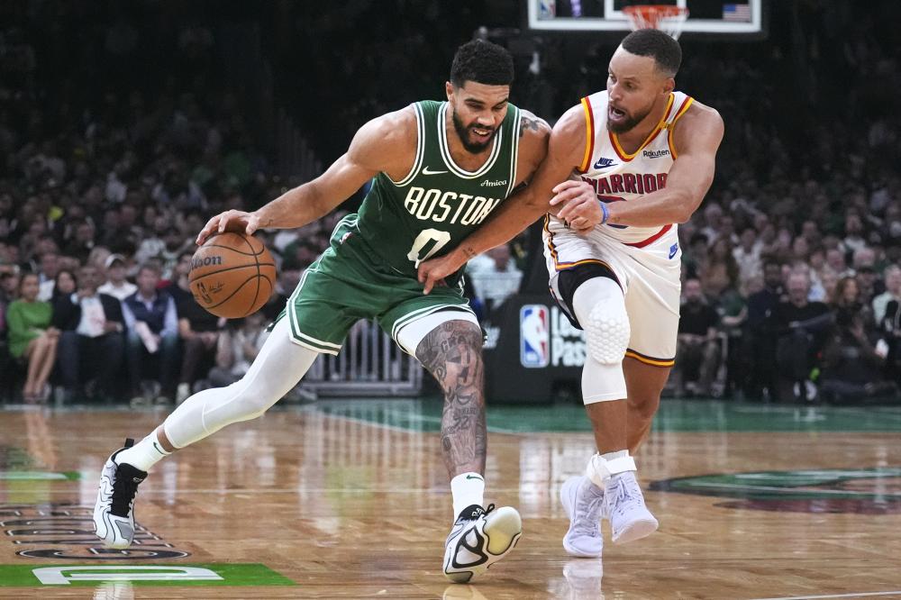 到的拳头击 到的拳头击