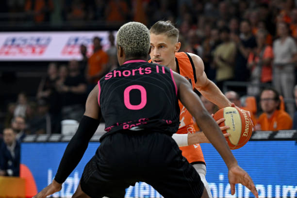 年轻选手李 年轻选手李